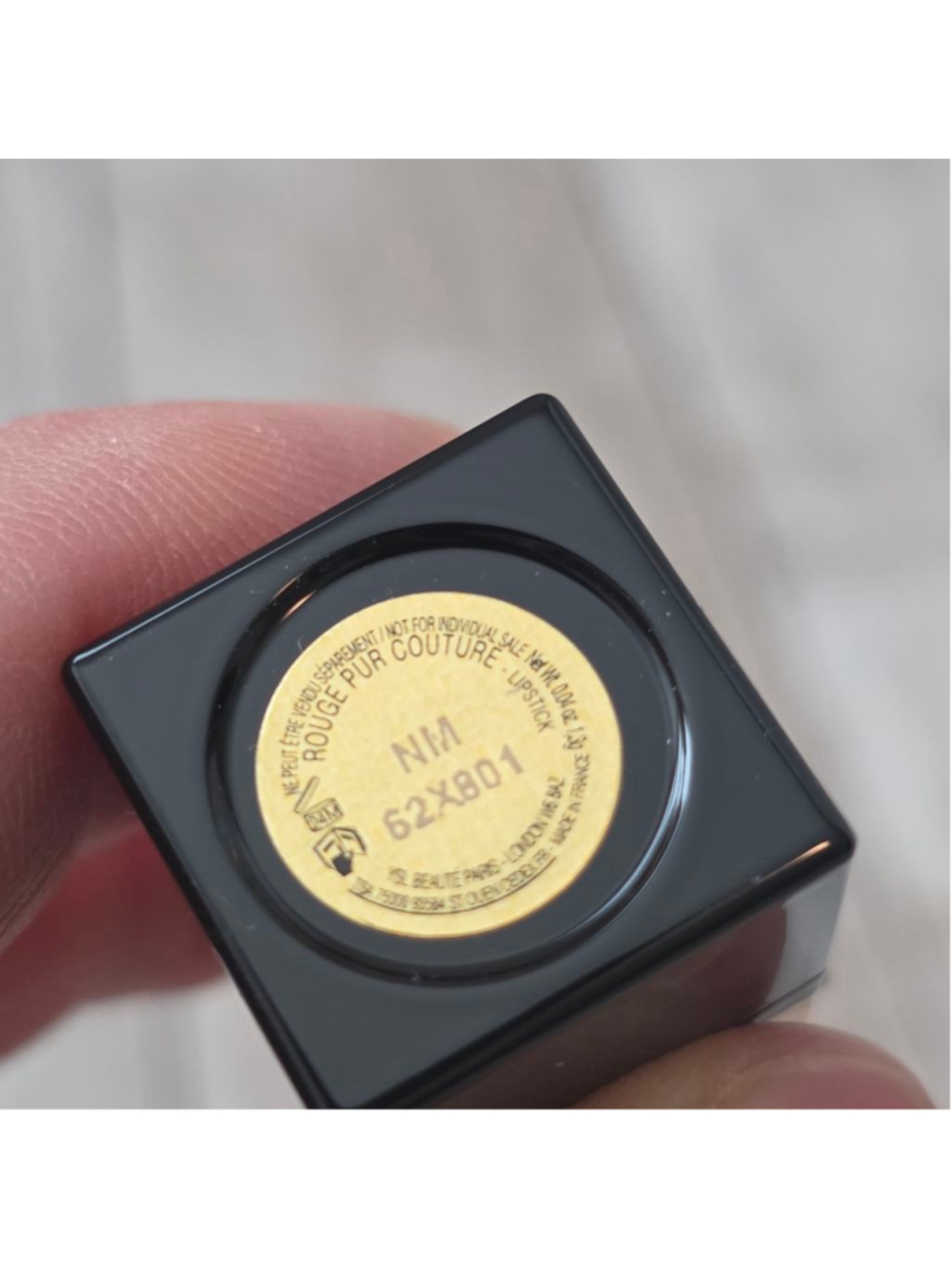 Yves Saint Laurent Rouge Pur Couture Lipstick mini NWOT - Picture 2 of 2